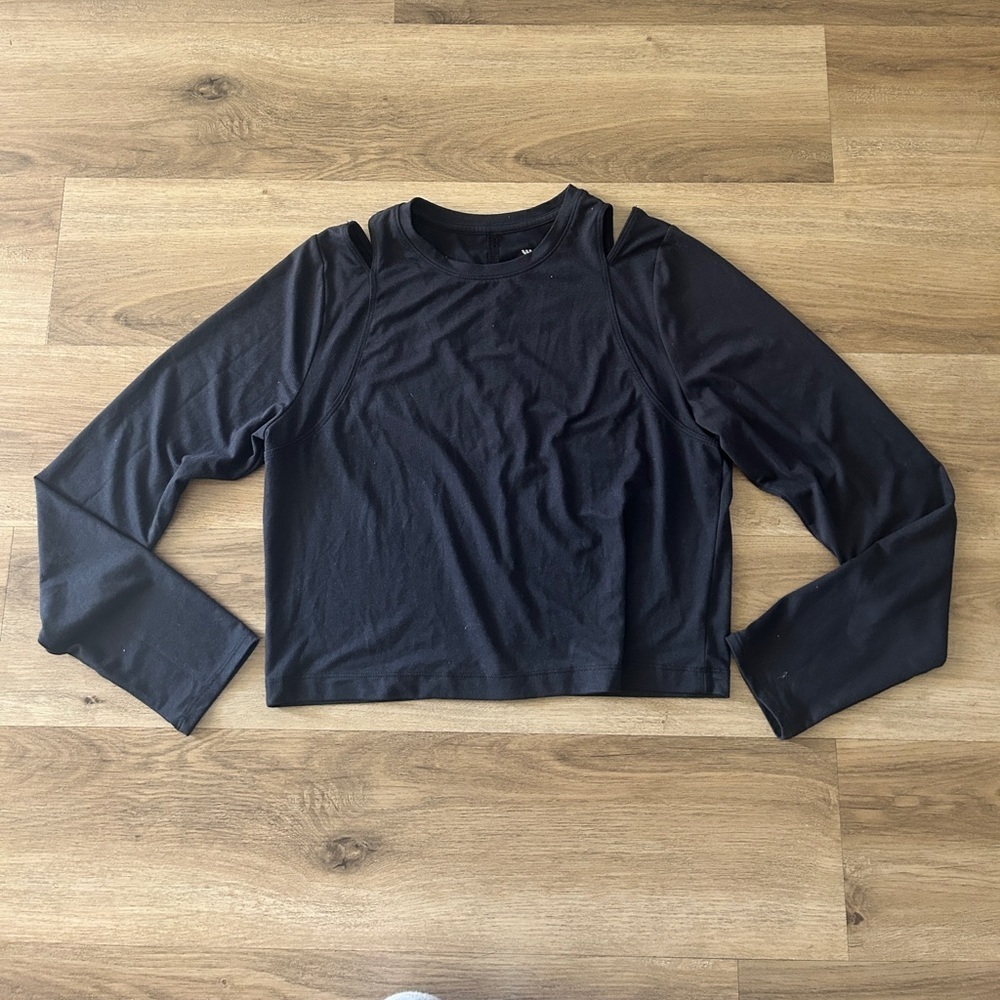 All in Motion Black Long Sleeve Cutout Crop Top – Size Large, EUC